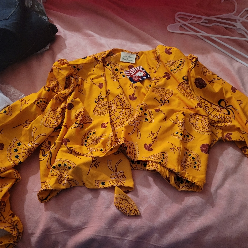 Hayworth tie top